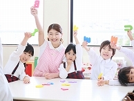 アソシエ柿の木坂保育園|認可保育園の保育士募集|正社員|目黒区|都立大学駅から徒歩12分|各種手当も充実|休暇もたくさんあり☆