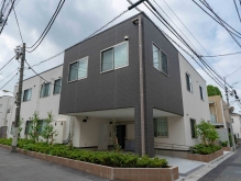 【認可保育園の保育士】さくらさくみらい 初台|正社員|東京都|渋谷区|初台駅から徒歩1分|月収22万円以上!!年間休日126日!2019年10月に開園 働きやすい職場です